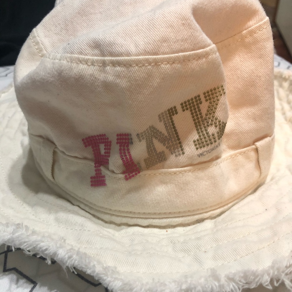 Victoria’s Secret bucket hat